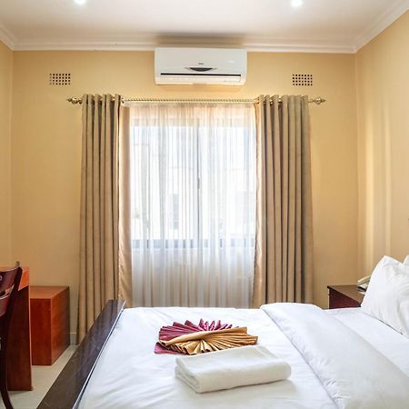 Nyamfinzi Hotel Chipata المظهر الخارجي الصورة